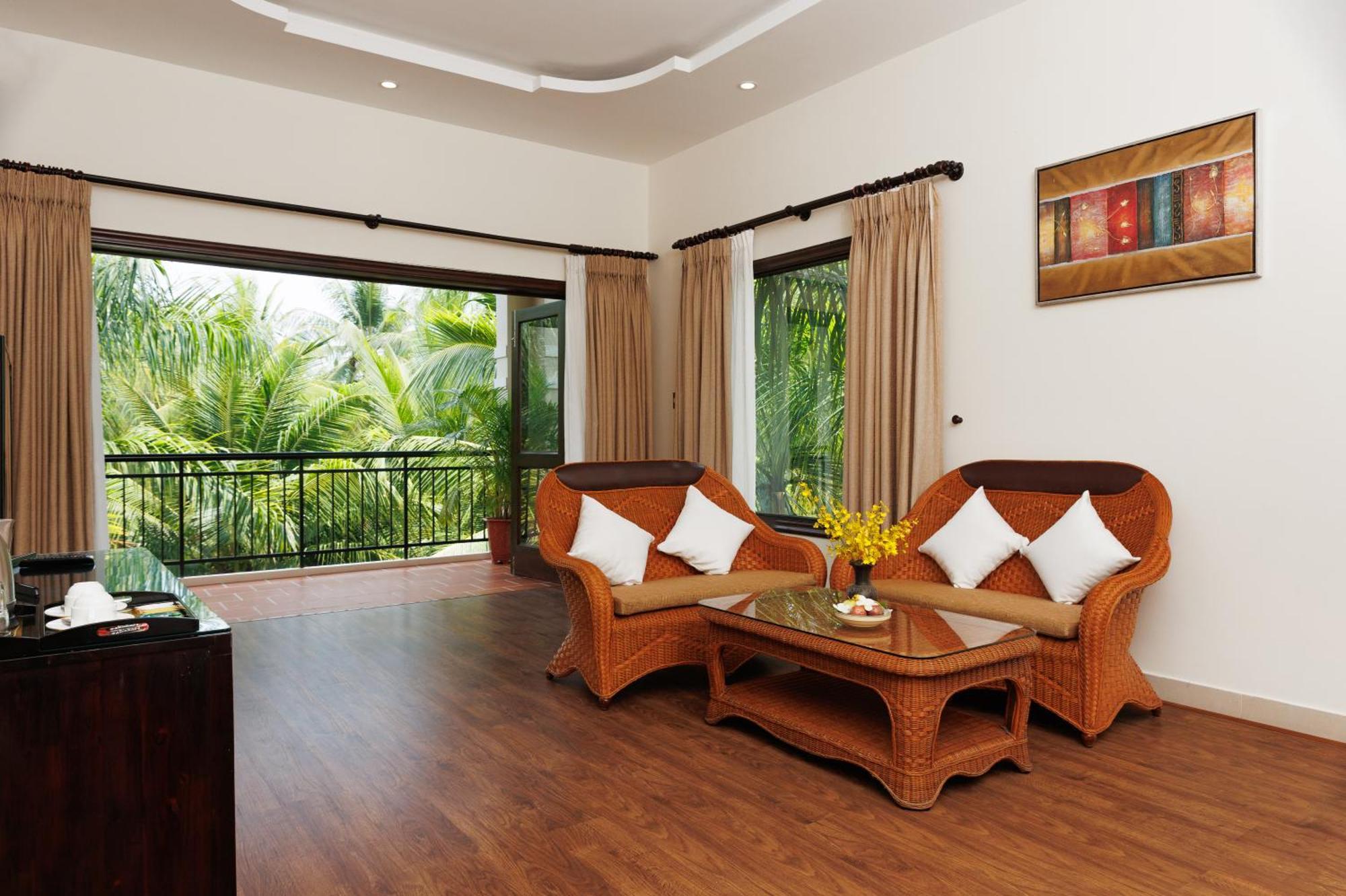 Diamond Bay Resort & Spa Nha Trang Exterior photo