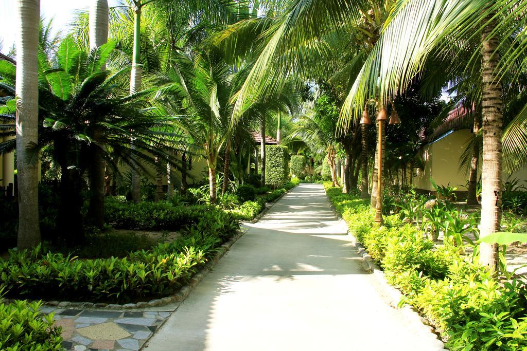 Diamond Bay Resort & Spa Nha Trang Exterior photo