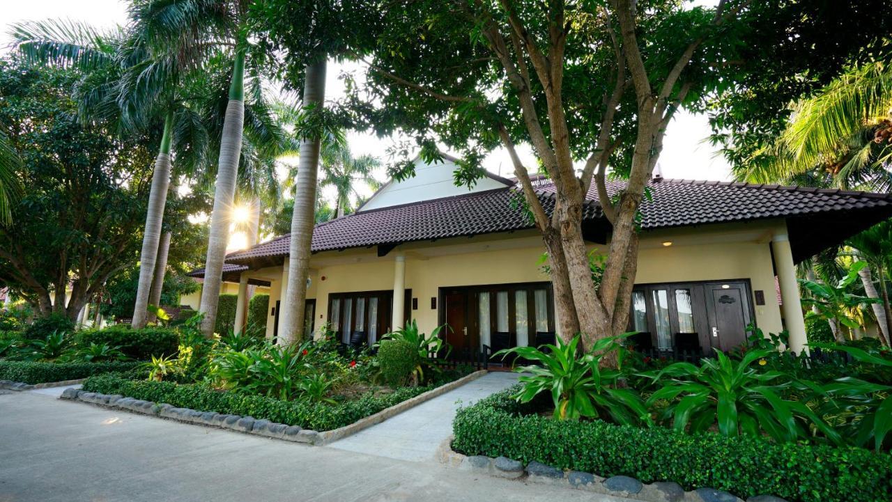 Diamond Bay Resort & Spa Nha Trang Exterior photo